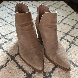 Vince Camuto Gigietta bootie